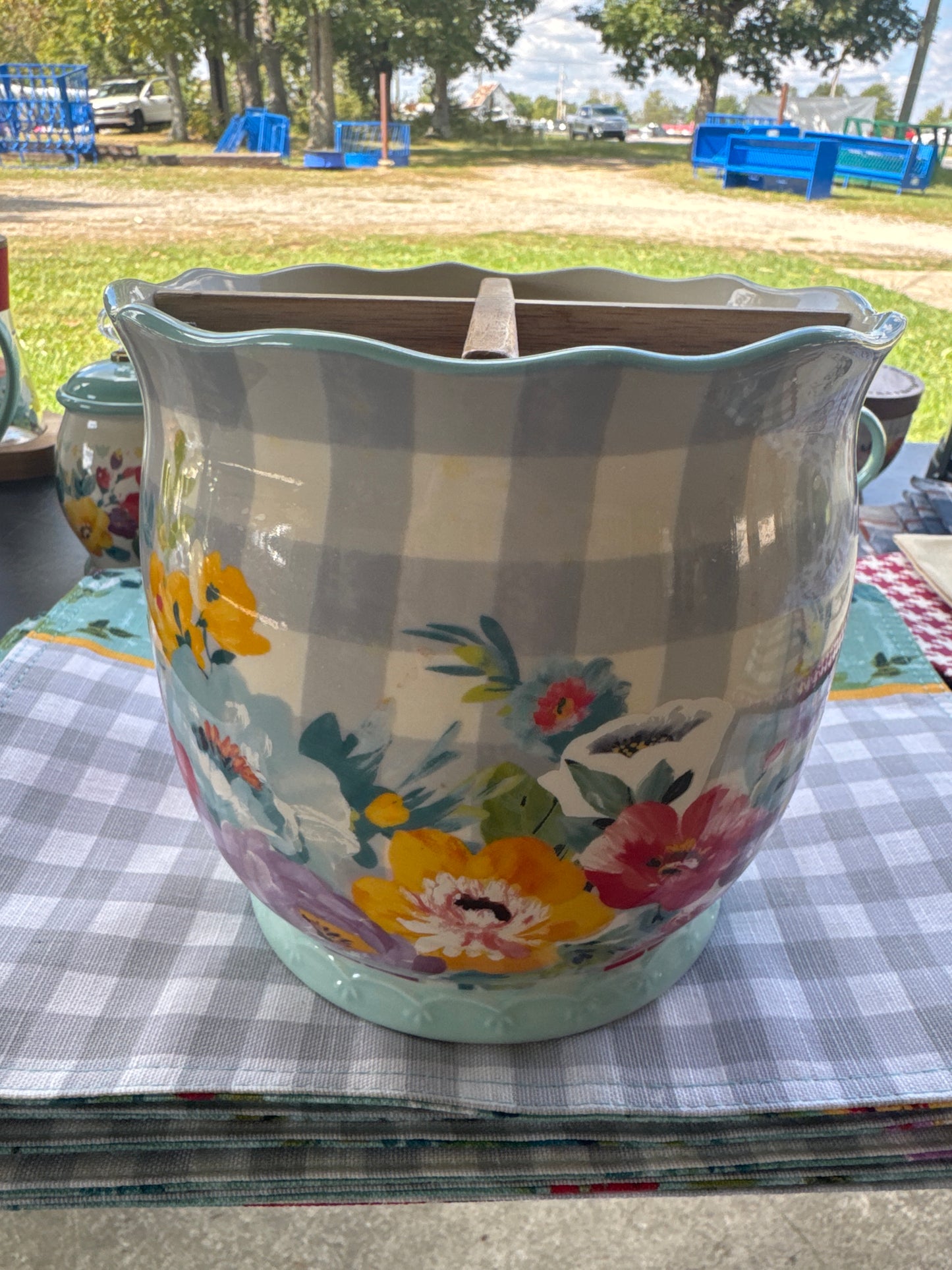 PW utensil holder - Market Row