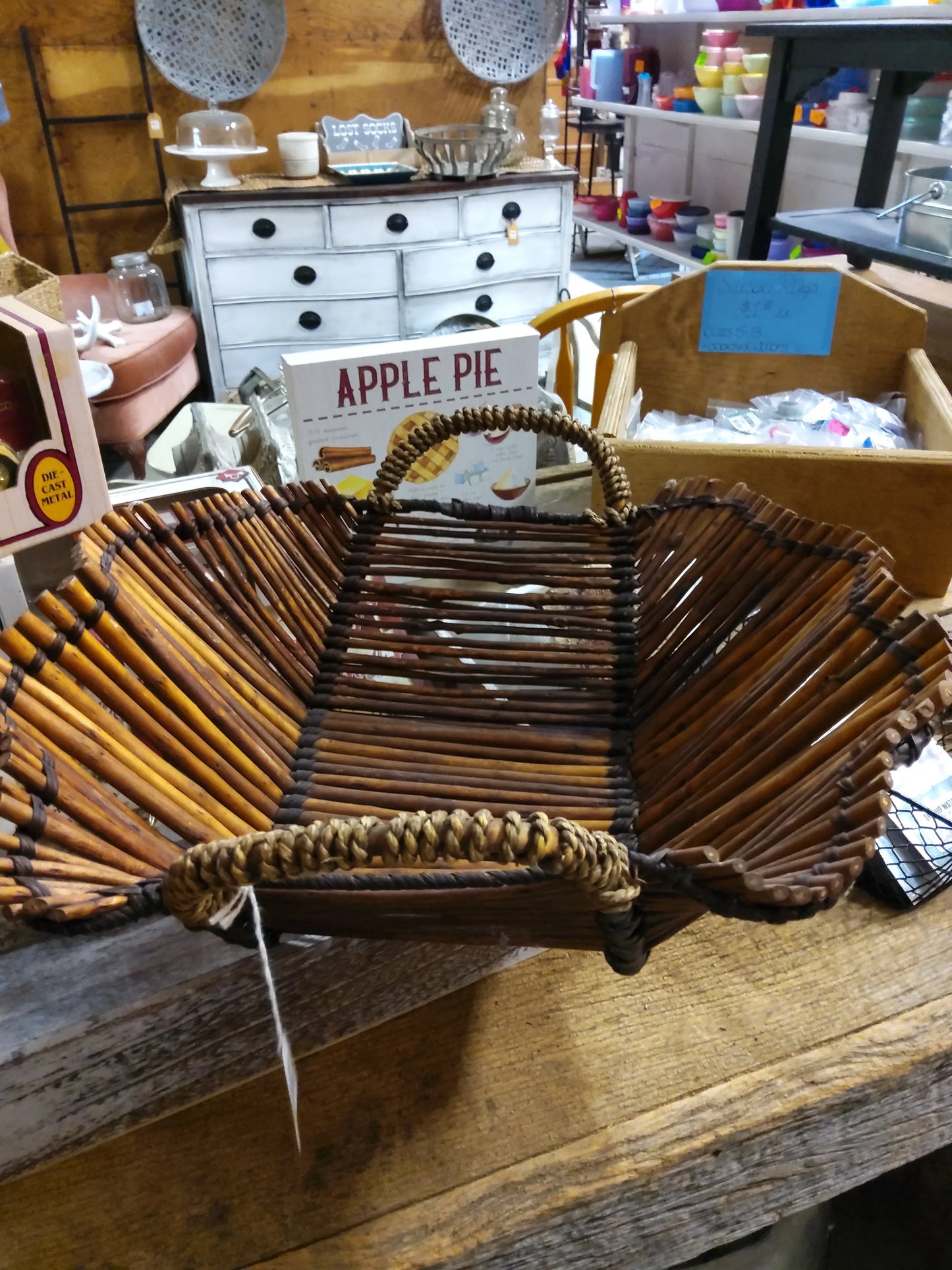Basket - Market Row
