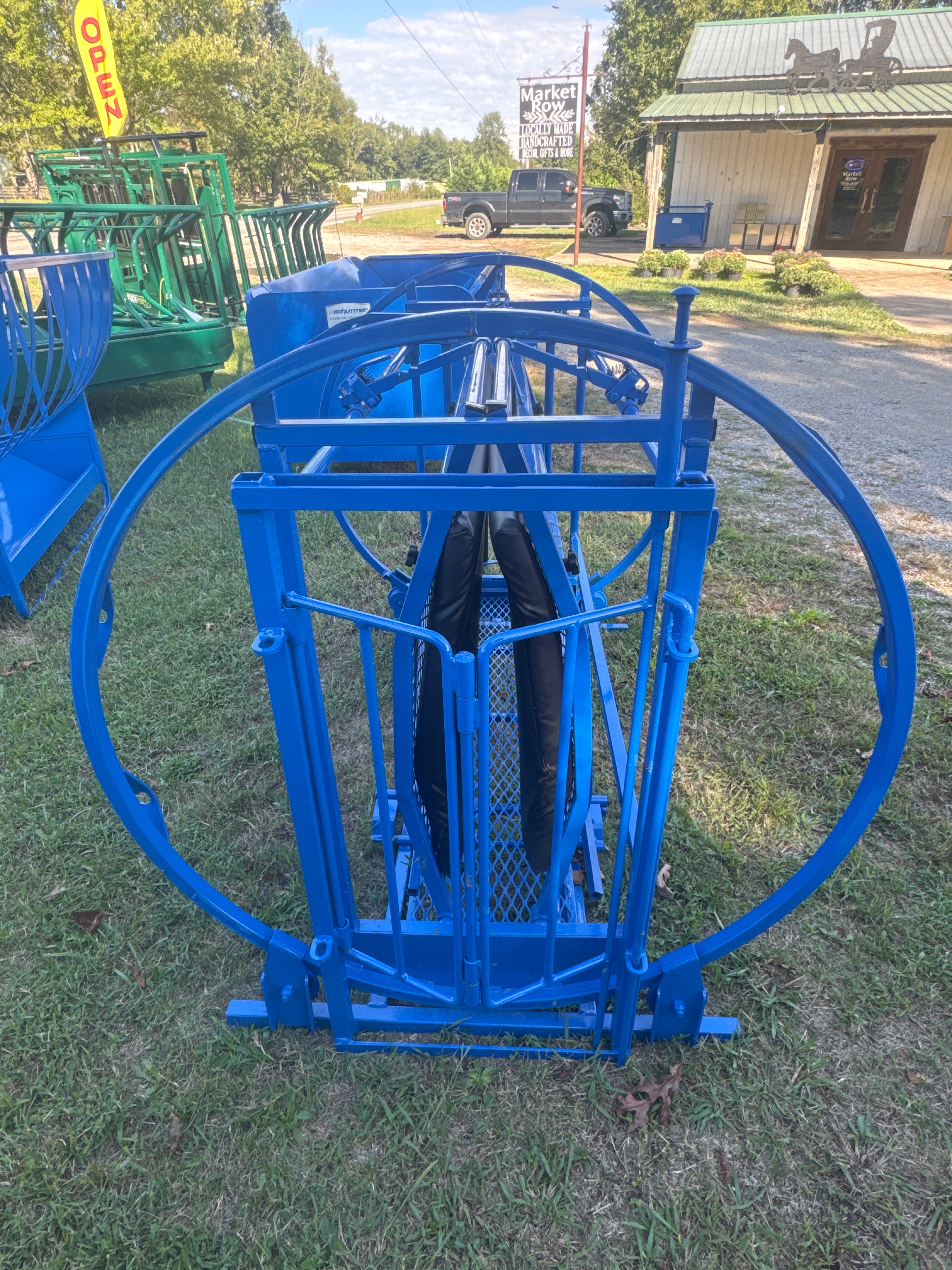 Deluxe Spin Trim - Market Row