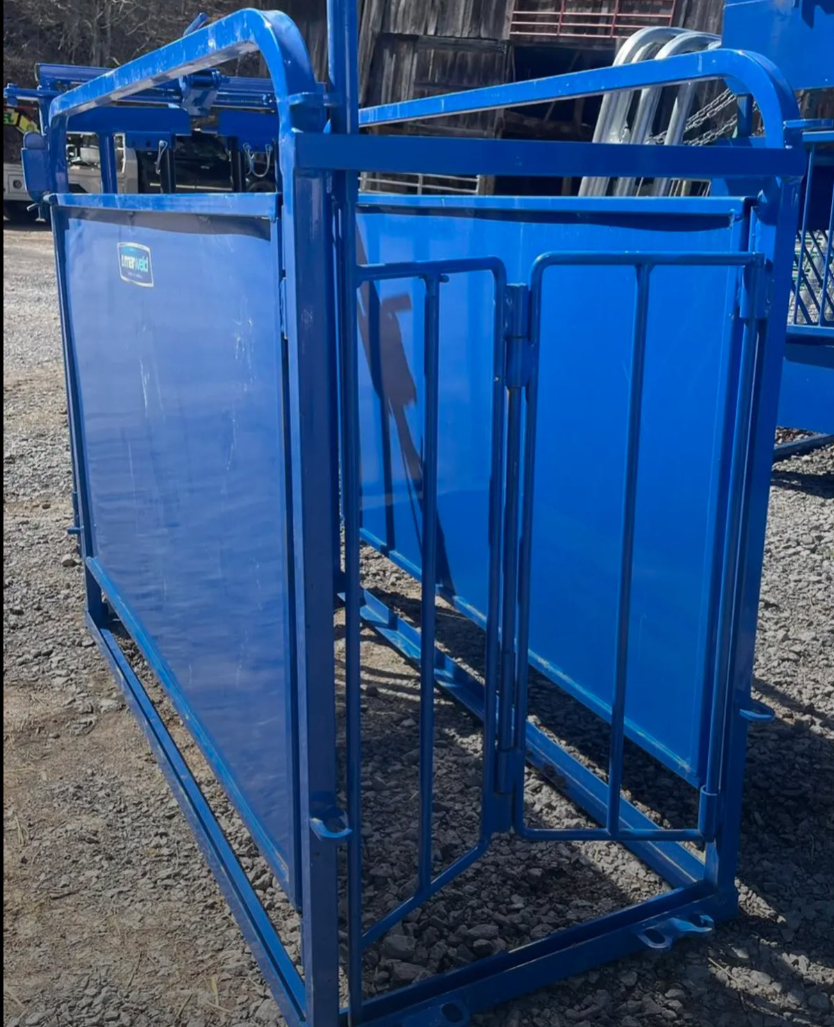 Chute W/Auto Head Gate - Market Row