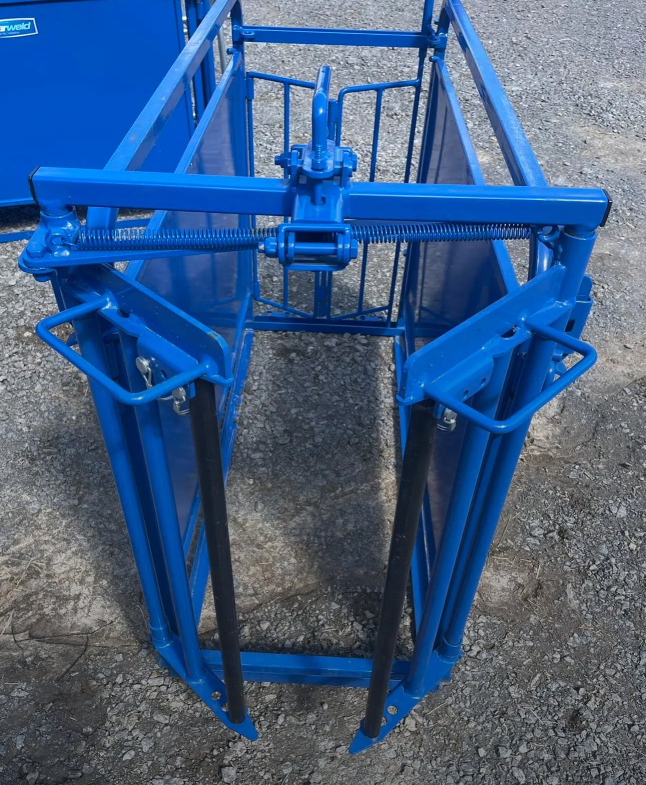 Chute W/Auto Head Gate - Market Row