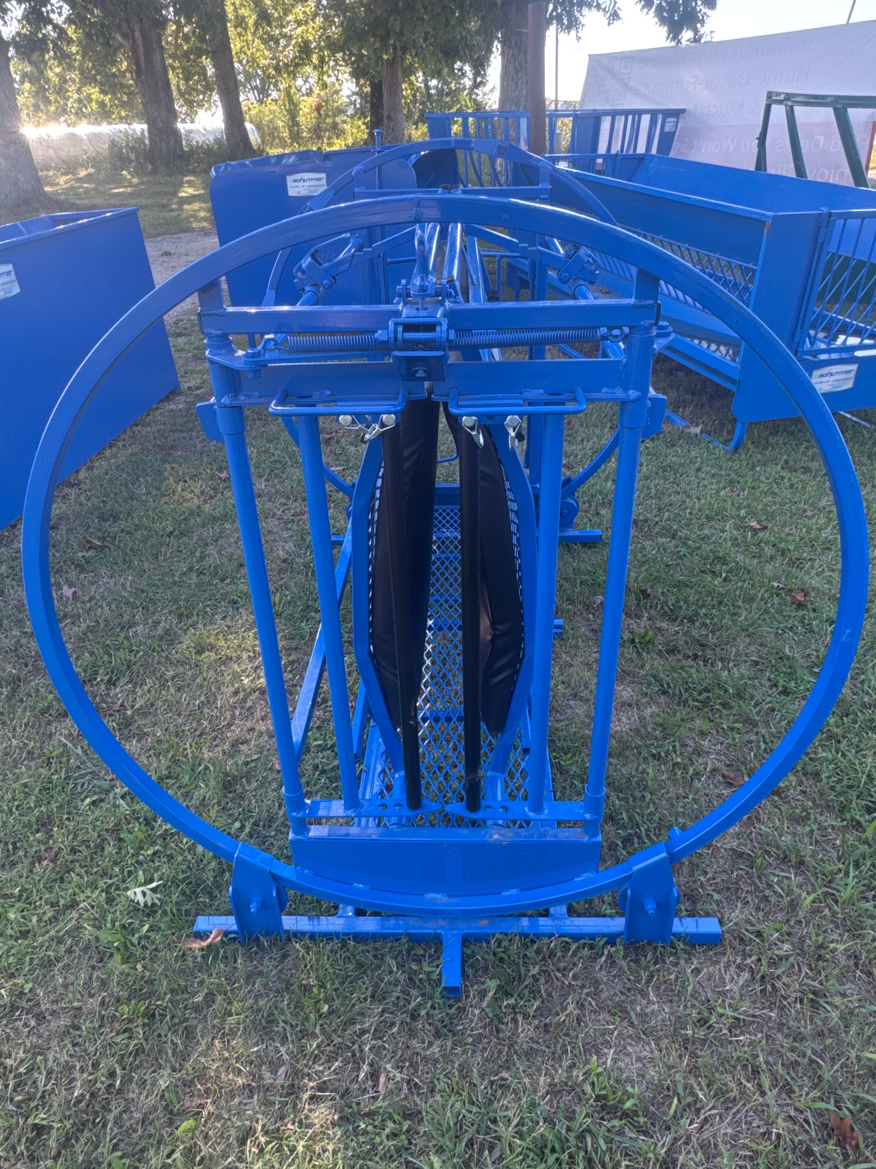 Deluxe Spin Trim - Market Row