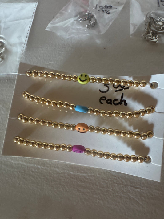 Bracelet with smiley - Market Row