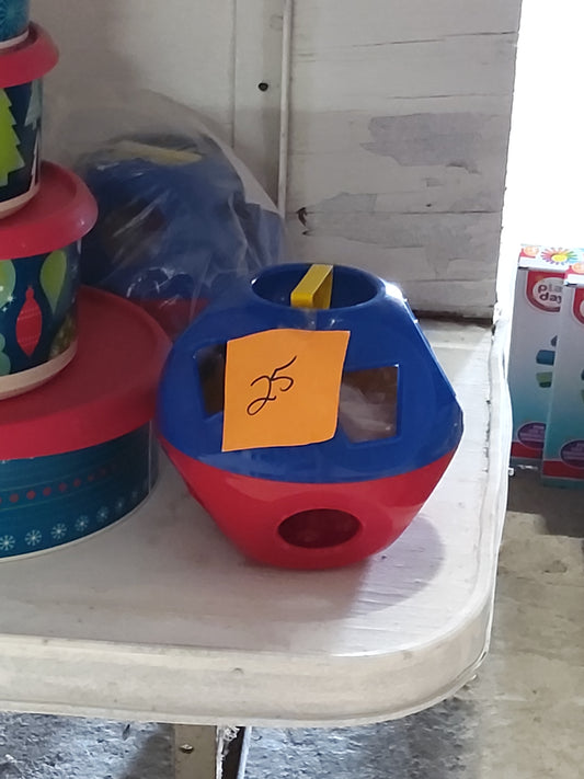 Tupperware kids toy - Market Row