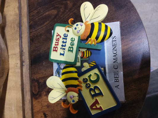 Bee magnets - Market Row