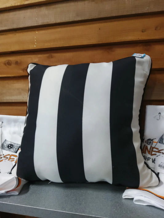 Blk and WHT pillow - Market Row