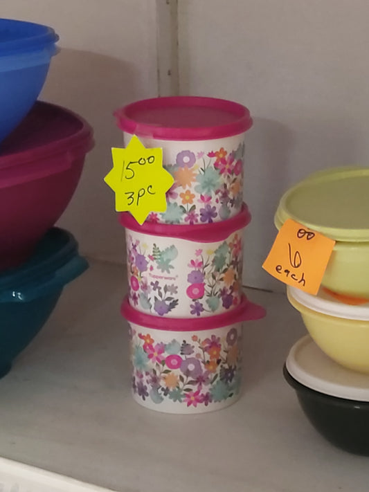Tupperware 3pc flower bowl set - Market Row