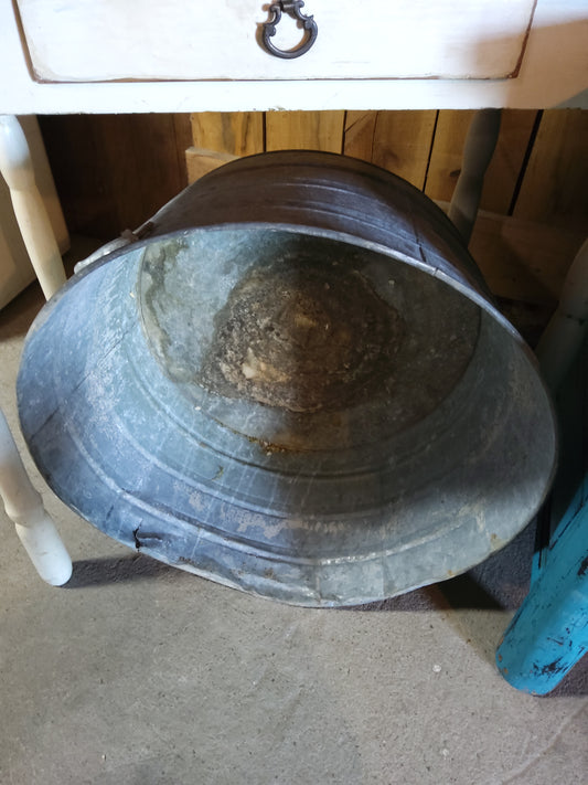 Galvanized tub - Market Row