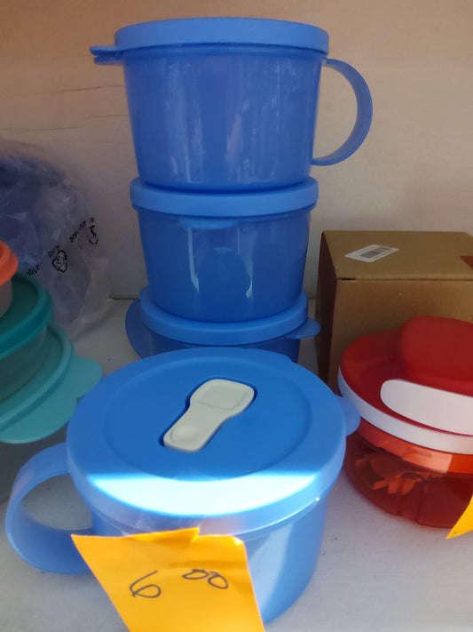 Tupperware soup container - Market Row