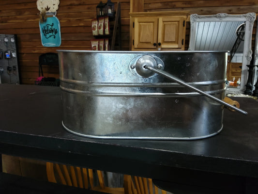 Metal Tin - Market Row