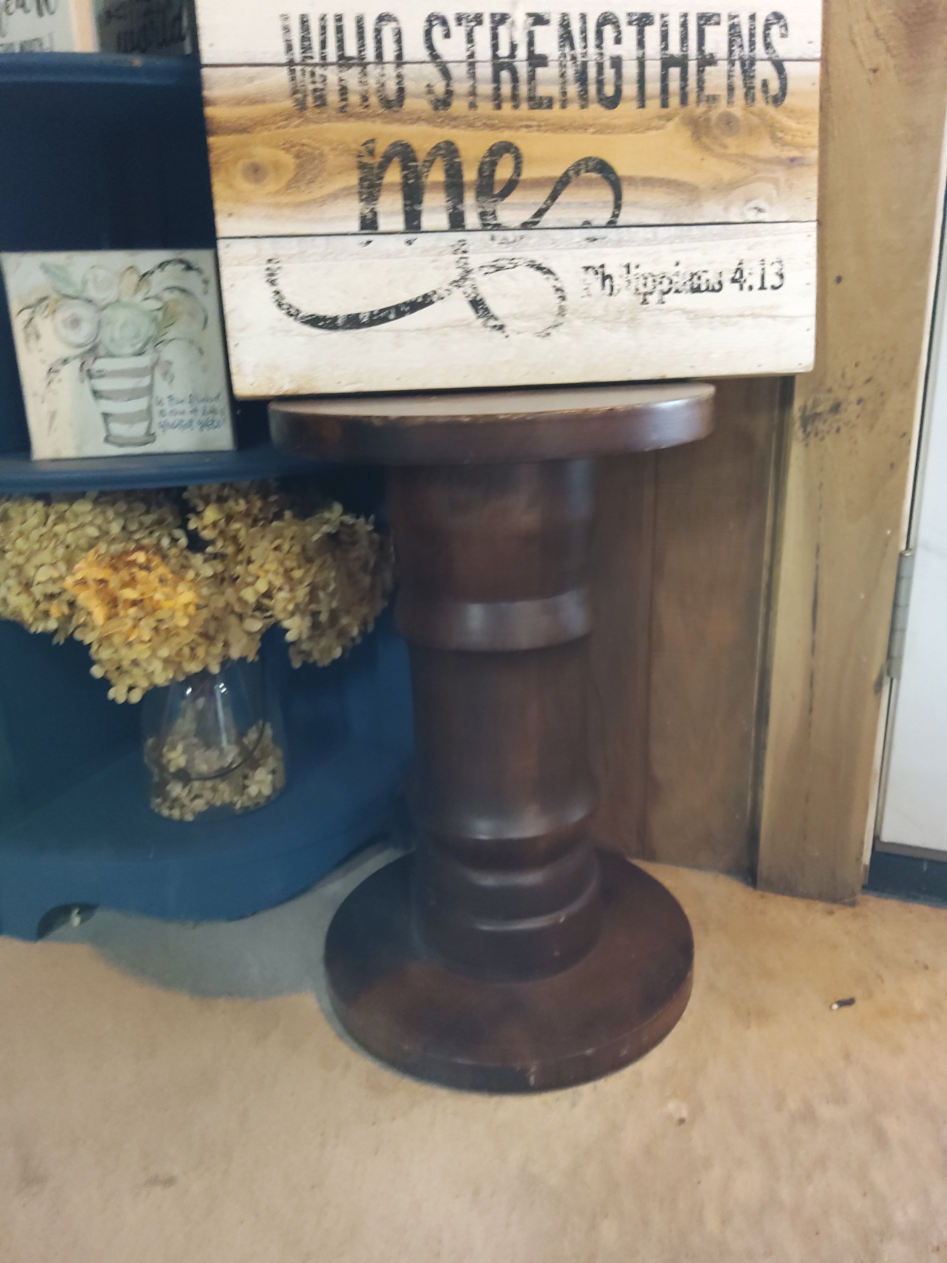 Slim Wooden stool - Market Row