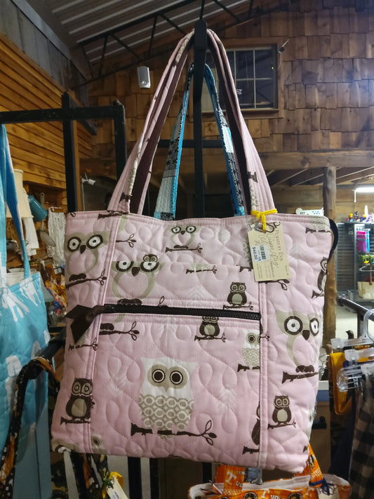 pink owl - Market Row