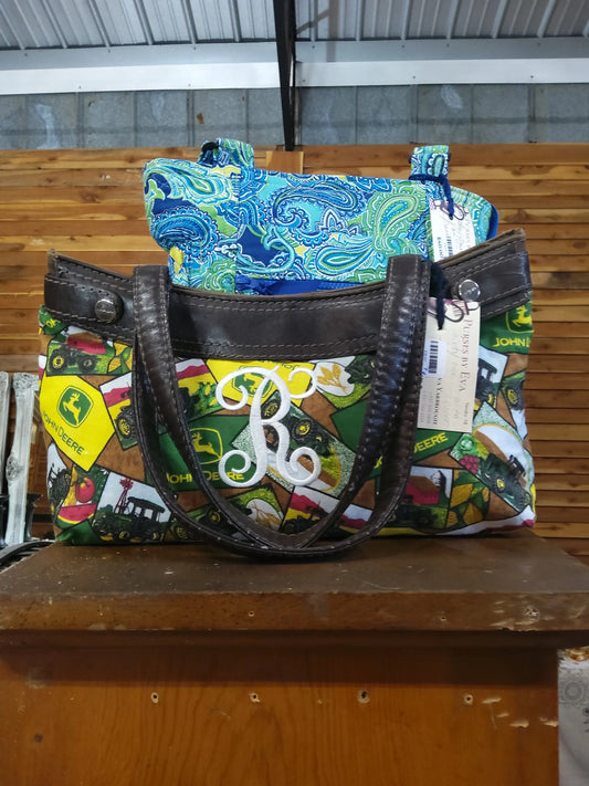 brown 31 purse - Market Row